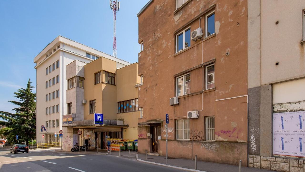 Beautiful Downtown Apartman